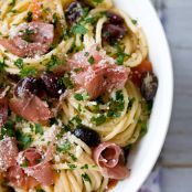 Prosciutto, Tomato, and Olive Spaghetti