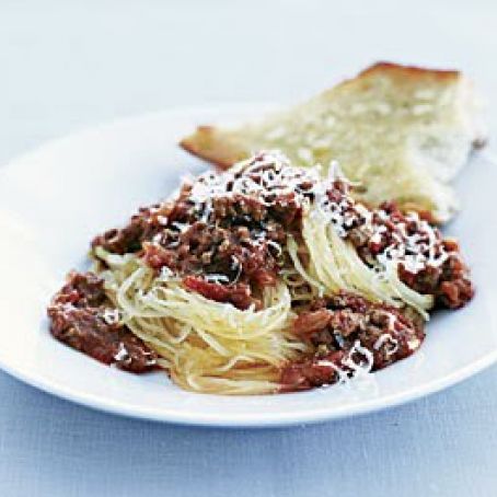 Beef Ragù Over Spaghetti Squash with Garlic Bread