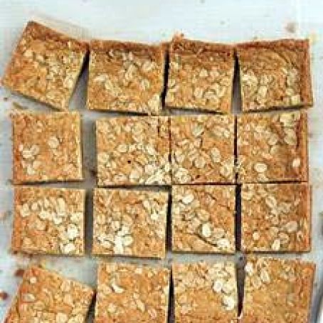 Chewy Oatmeal Blondies