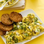 Cheesy Cast-Iron Skillet Scrambled Eggs