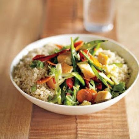 Quinoa Stir-Fry With Vegetables and Chicken