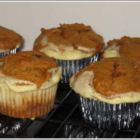 Pumpkin cheesecake cupcakes