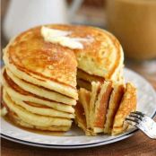 The BEST Fluffy Buttermilk Pancakes