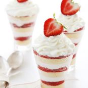 Strawberrry Lemonade Trifle