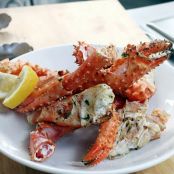 Grilled Crab Legs with Garlic Butter