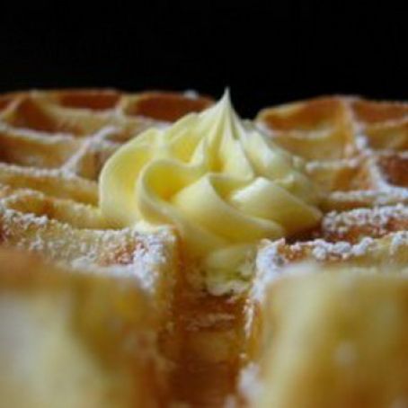 Tawra's Waffles & Honey Syrup