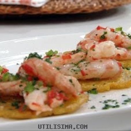 TOSTONES DE PLATANO MACHO Y MARISCOS