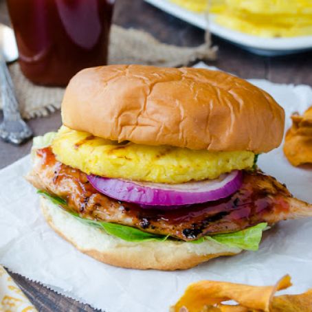 HONEY PINEAPPLE BARBECUE CHICKEN SANDWICH