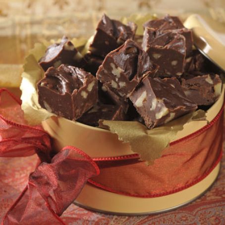 CARNATION® Famous Fudge