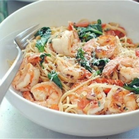 Shrimp Pasta with Tomatoes, Lemon and Spinach