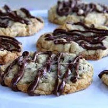 Chai Tea Chocolate Chip Cookies w/Chocolate Ganache Drizzle