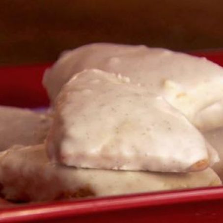 Mini Vanilla Scones with Vanilla Bean Glaze (Pioneer Woman)