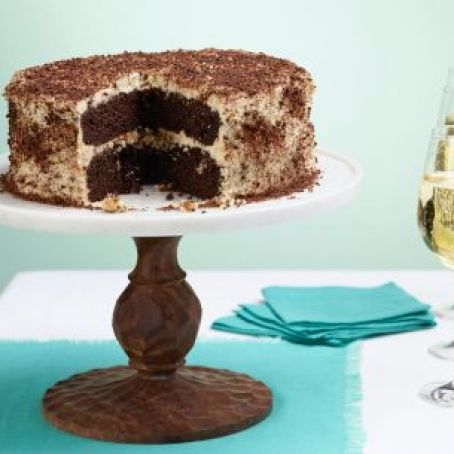 Hazelnut Crunch Cake with Mascarpone and Chocolate