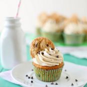 Chocolate Chip Cookie Dough Cupcakes