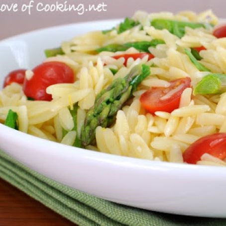 Lemon Orzo Salad with Asparagus and Tomatoes