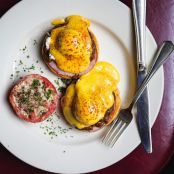 Brennan's Eggs Hussarde