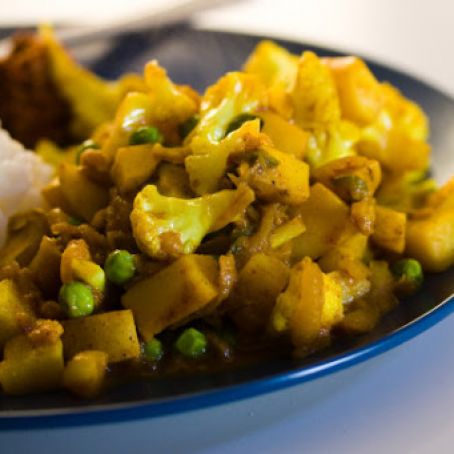 Crisp Gobi Matar (Cauliflower and Peas)