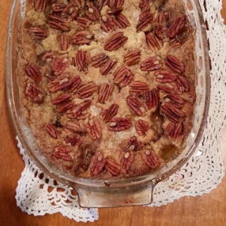 Butter Pecan Apple Cake