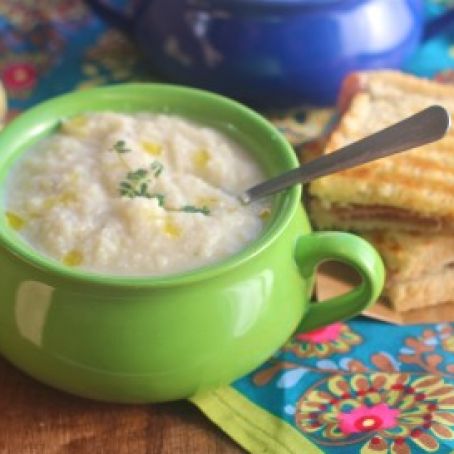 Fast and Healthy Cauliflower Soup