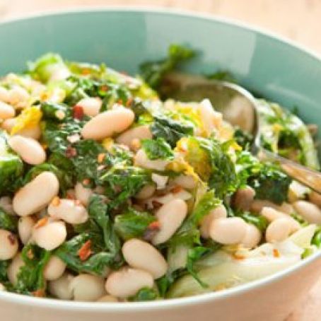 Emeril's Sauteed Tuscan Kale With White Beans