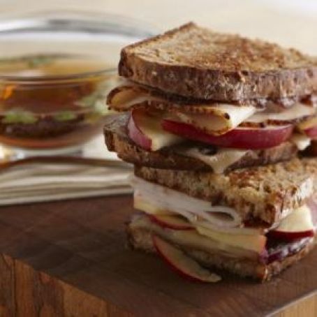 Turkey Apple Sandwich