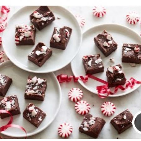 Quick and Easy Peppermint Fudge