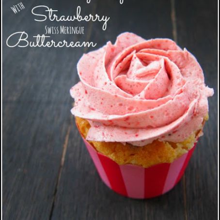 Strawberry Cupcakes With Strawberry Merinque Buttercream