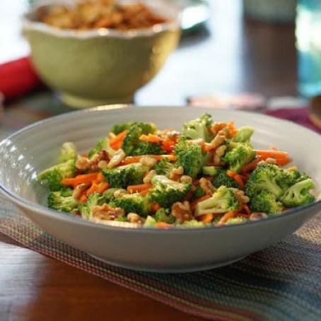 Broccoli Carrot Salad with Honey Dijon Vinaigrette