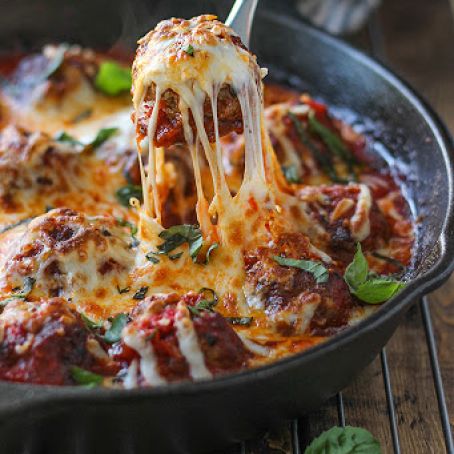 CHEESY MEXICAN MEATBALL SKILLET WITH SALSA PUFF PASTRY CHIPS