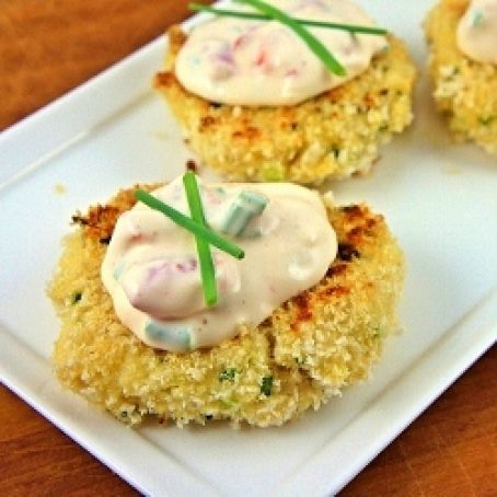 Baked Panko Crab Bites with Roasted Pepper Chive Aioli