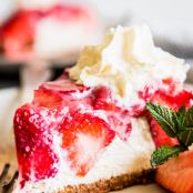 No Bake Strawberry Pie with Cream Cheese Filling