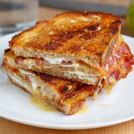 Grilled Brie and Goat Cheese Sandwich with Bacon and Green Tomato