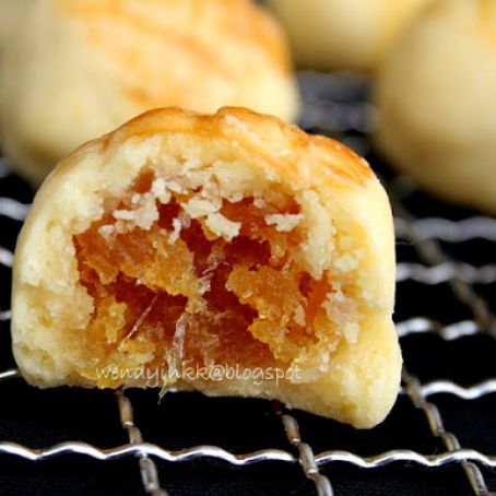 COOKIES - The Best Melt in the Mouth Pineapple Tarts
