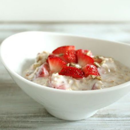 Strawberry Swiss Oatmeal