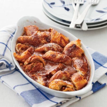 Caramel-Croissant Pudding