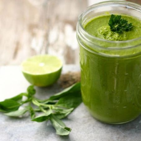 Supergreen Basil Smoothie 