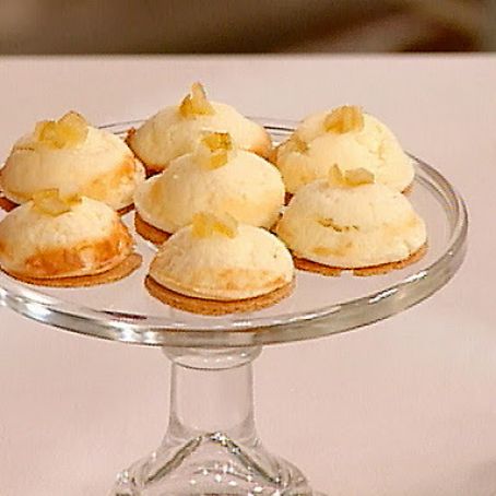 Bite-Size Cheesecakes on Lemon-Pepper-Cornmeal Crusts*