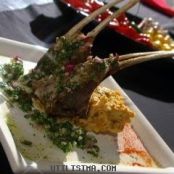 COSTILLAR DE CORDERO CON CHIMICHURRI Y PAPAS FRITAS