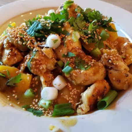 Paleo MANGO CHICKEN WITH COCONUT CAULIFLOWER RICE