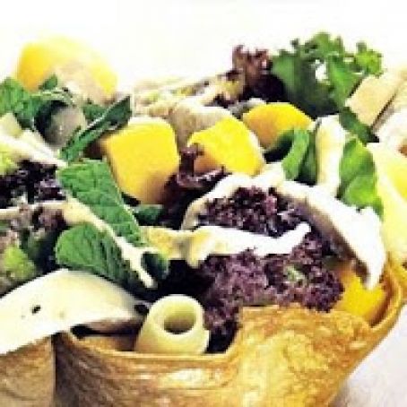 ENSALADA EN CANASTA DE TORTILLA