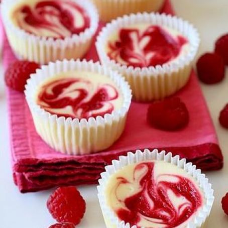 Raspberry Cheesecake Cupcake Bites