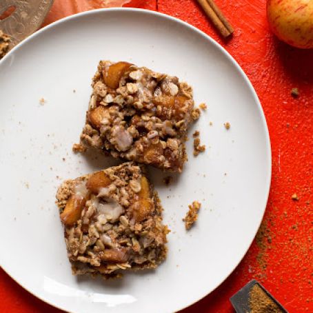 Apple Pie Crumble Bars