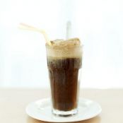 Creamy Vanilla Root Beer Float