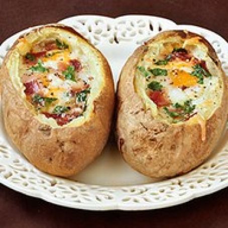Idaho Sunrise (Baked Eggs and Bacon in Potato Bowls)