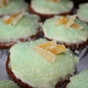 Carrot Raisin Cupcakes with Mango Marscapone Icing