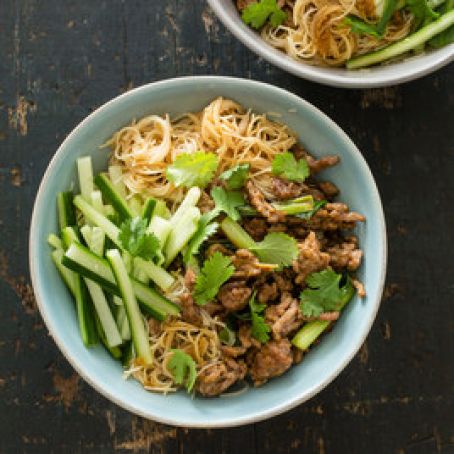 Rice Noodle Bowl with Pork and Scallions