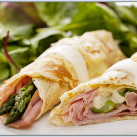 CREPES WITH HAM AND ASPARAGUS, BÉCHAMEL SAUCE