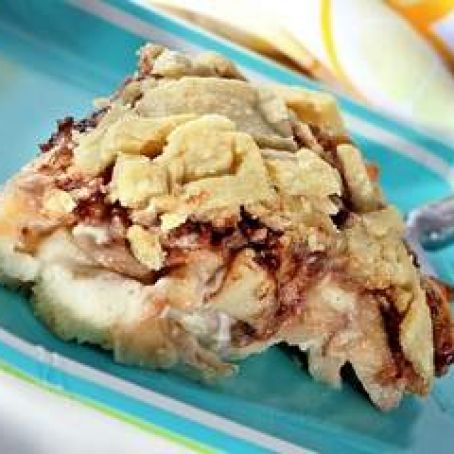 English Sour Cream Apple Pie