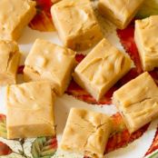 Quick Caramel Apple Fudge