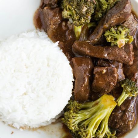 Easy Slow Cooker Beef and Broccoli